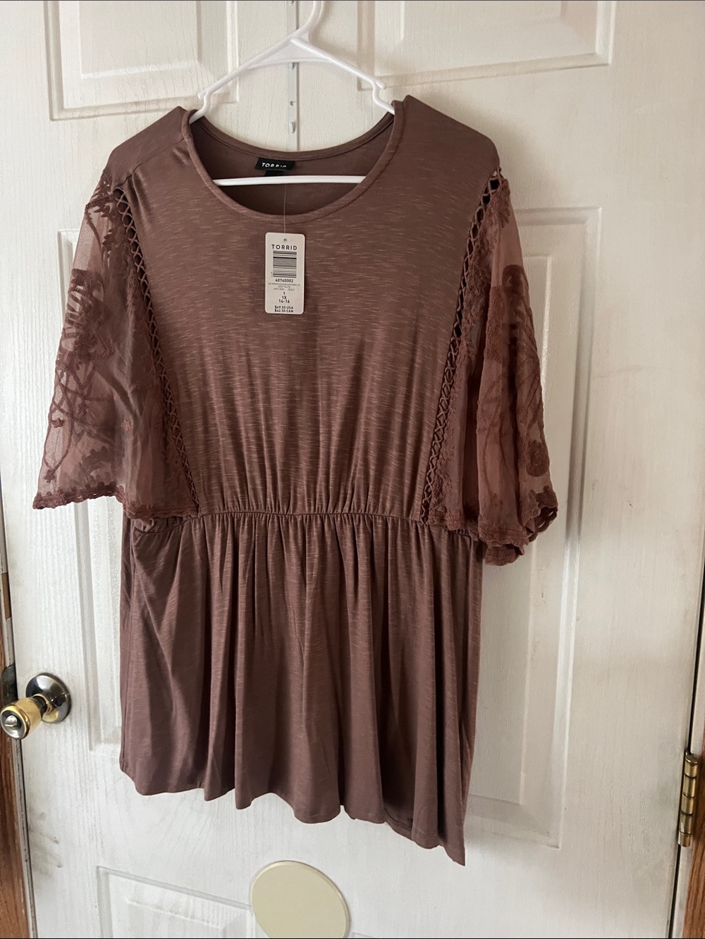torrid Mauve-Brown Lace Sleeve Peplum Tunic